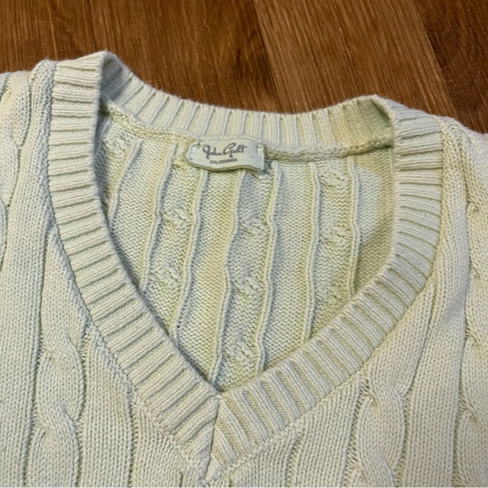 Brandy Melville Light Green 100% Cotton V-Neck Sweater Vest - Picture 3 of 7